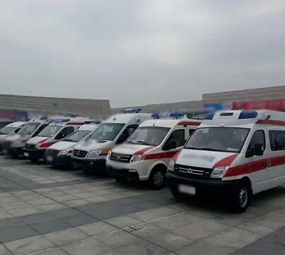 拉孜县服务车队展示