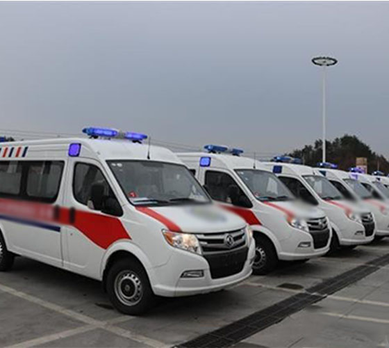 拉孜县服务车队展示