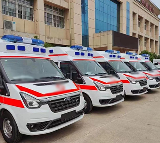 拉孜县服务车队展示