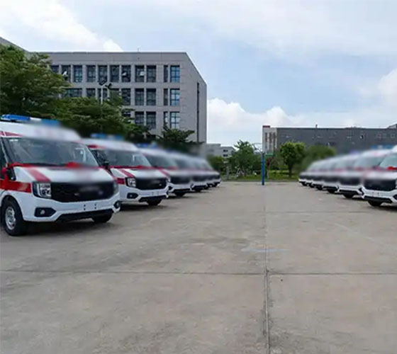 拉孜县服务车队展示